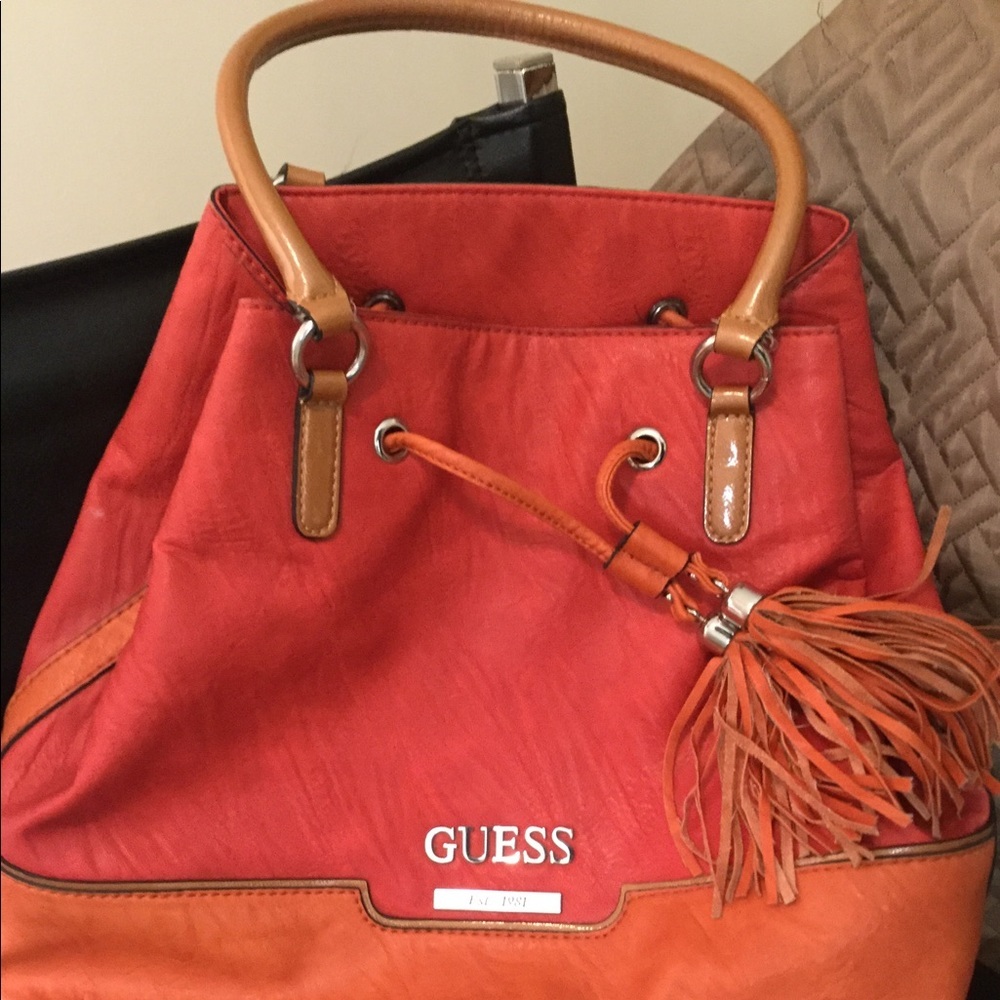Guess purse - Picture 8 of 8